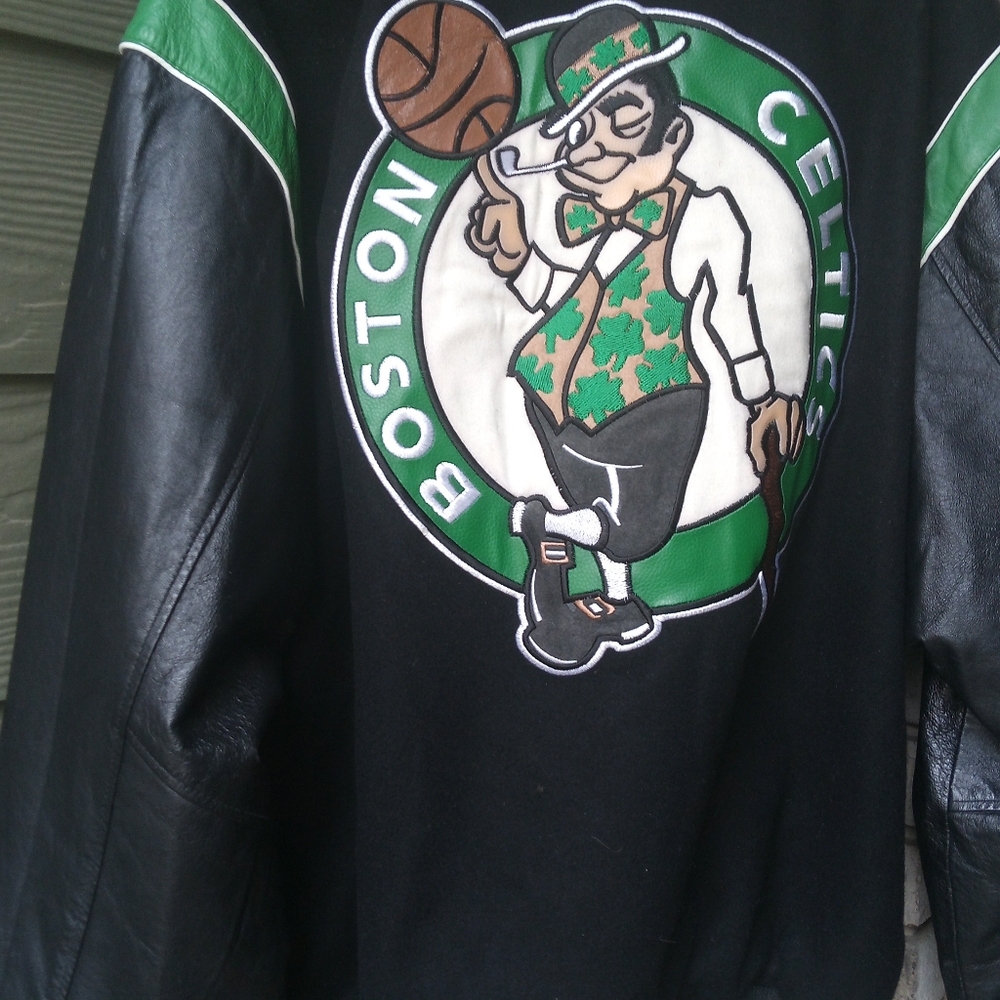 The Boston Celtics Vintage Y2K Jeff Hamilton Reversible Jacket